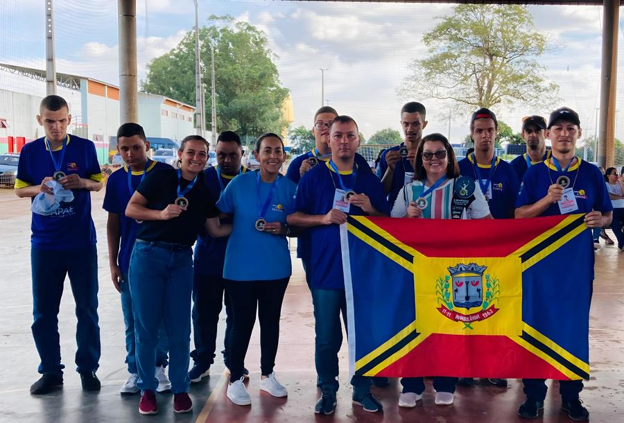Orgulho e Superação: APAE Anaurilândia conquista medalhas nas Olimpíadas Especiais da 6ª Região