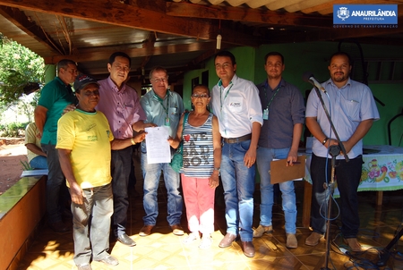 INCRA EM PARCERIA COM AGRAER E PREFEITURA DE ANAURILÃNDIA FAZ ENTREGA DE TITULOS PROVISÓRIOS A ASSENTADOS DO SANTA IRENE