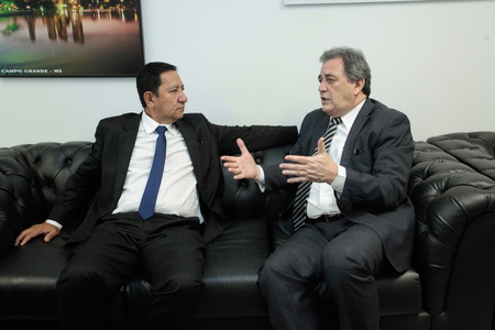 Em Brasília, Takazono discute liberação de recursos para o município de Anaurilândia